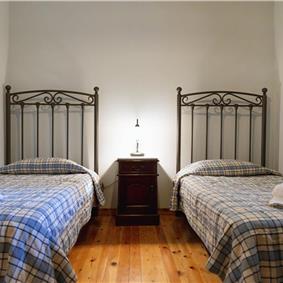 3 bedroom villa with pool in Kassiopi, Corfu, sleeps 6